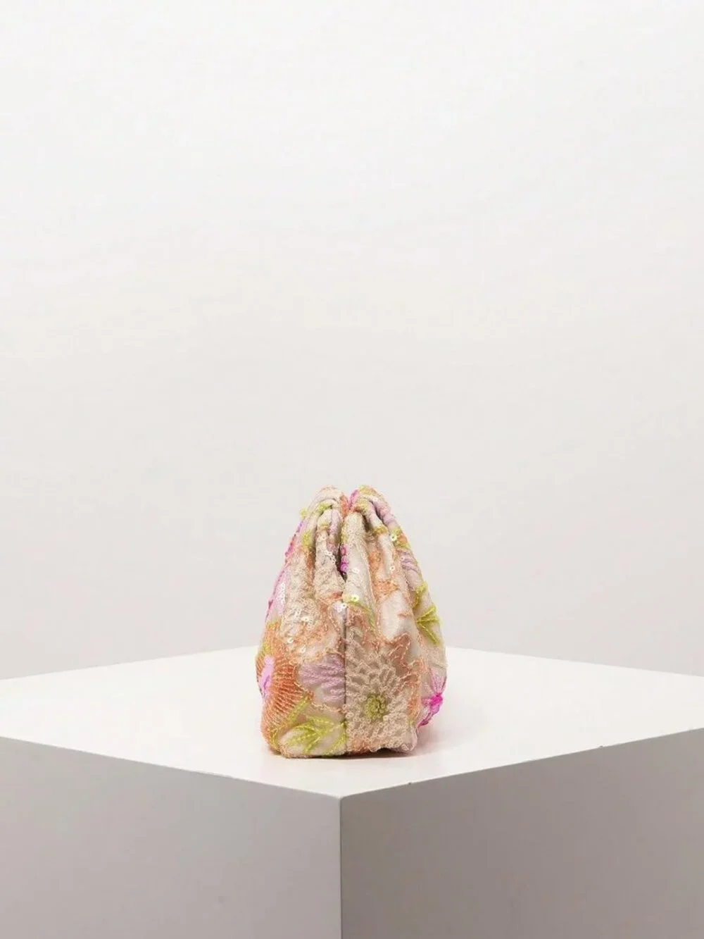 Floral Embroidered Sequin Clutch Purse for Women - Elegant Evening Bag